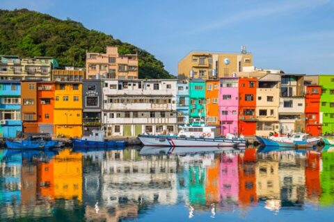 基隆包車一日遊-正濱漁港、紅淡山、崁仔頂魚市